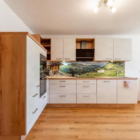 Apartment Gruenbichel Hof I *